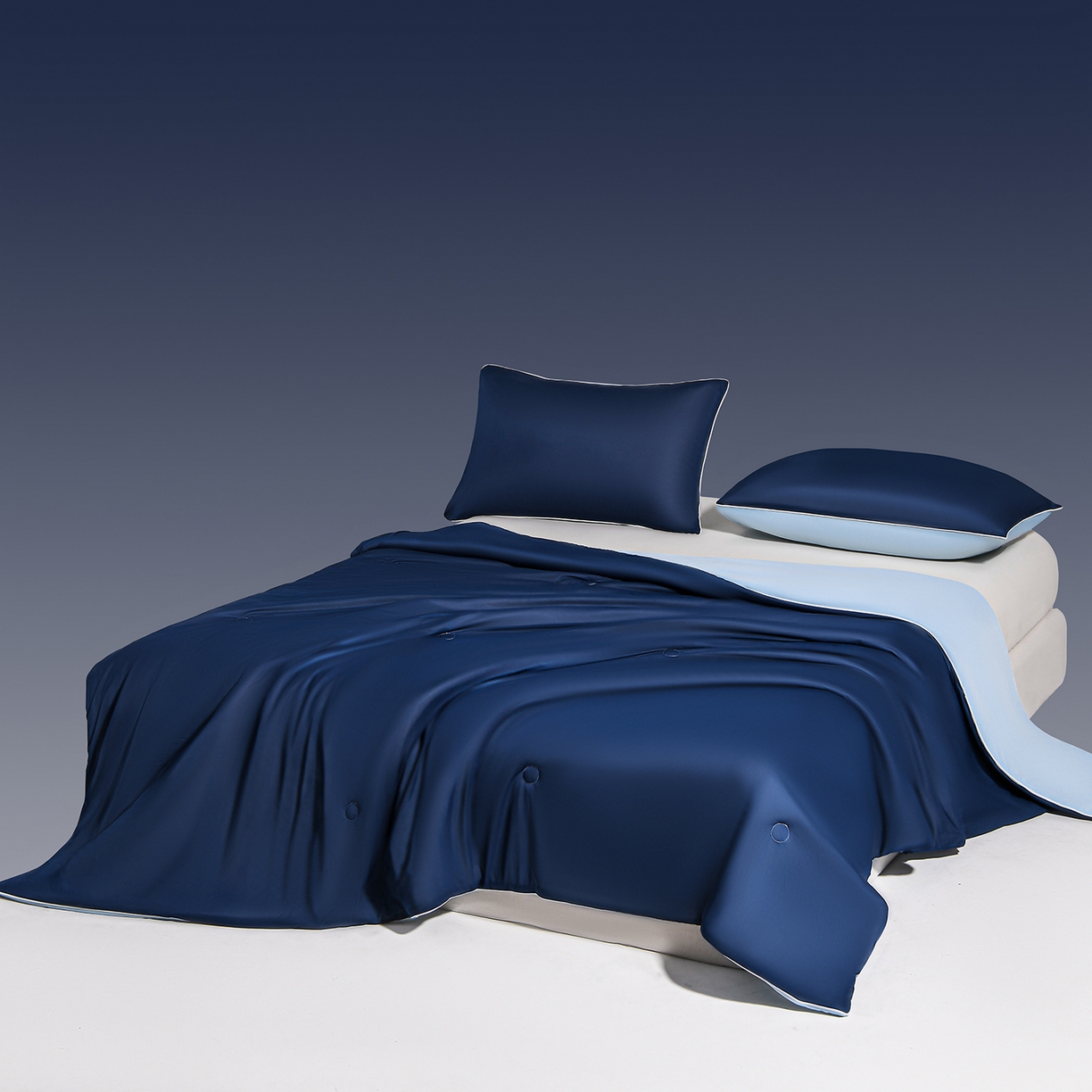 91家纺网 家纺一手货源 找家纺 斯尔顿 2026新款纯色凉感冰丝夏被夏凉被夏季深睡眠可水洗四周踩棉 不跑棉 深睡蓝