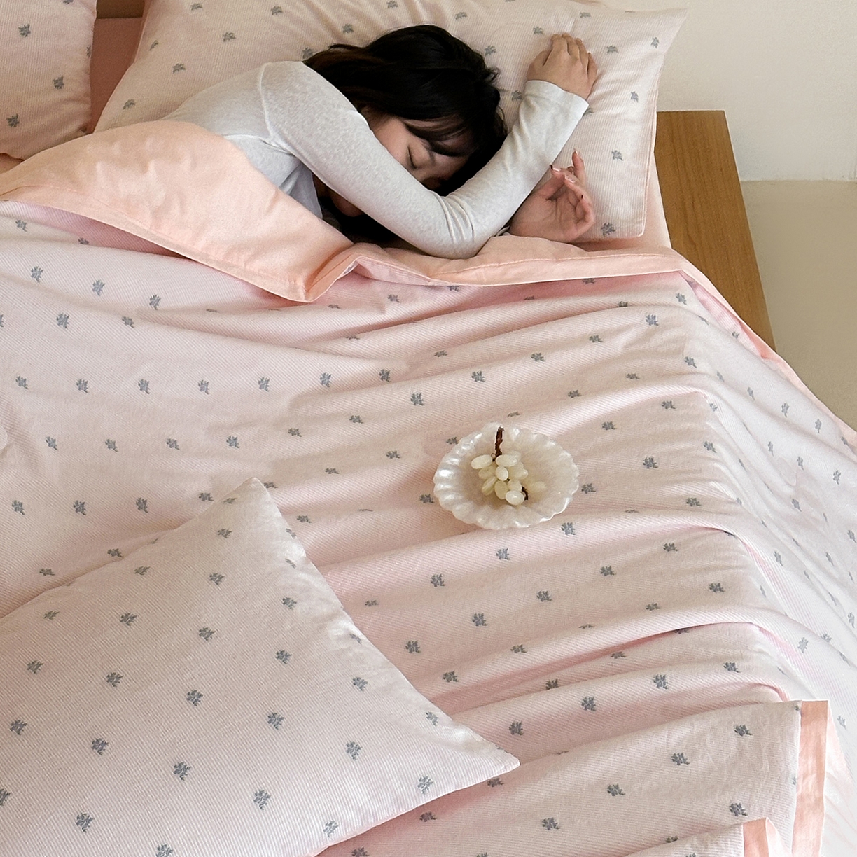 91家纺网 家纺一手货源 找家纺 （总）一加一 2026新款A类全棉水洗立体提花大豆夏被四件套-织光萌宠