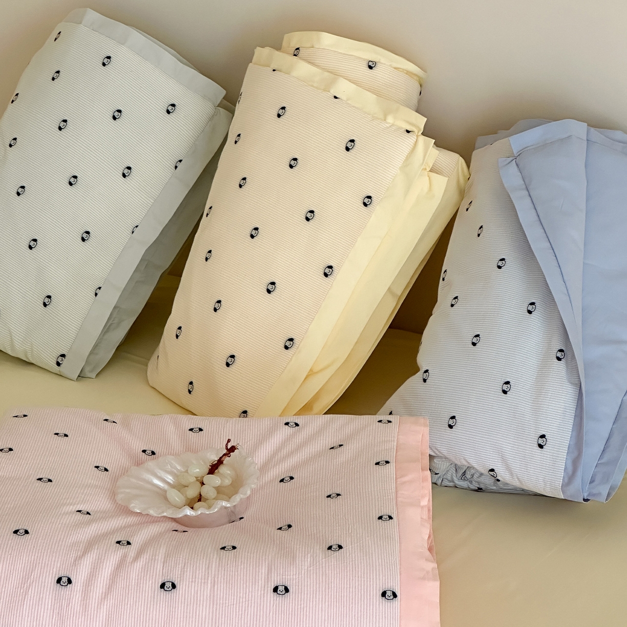 91家纺网 家纺一手货源 找家纺 一加一 2026新款A类全棉水洗立体提花大豆夏被四件套-织光萌宠 组合