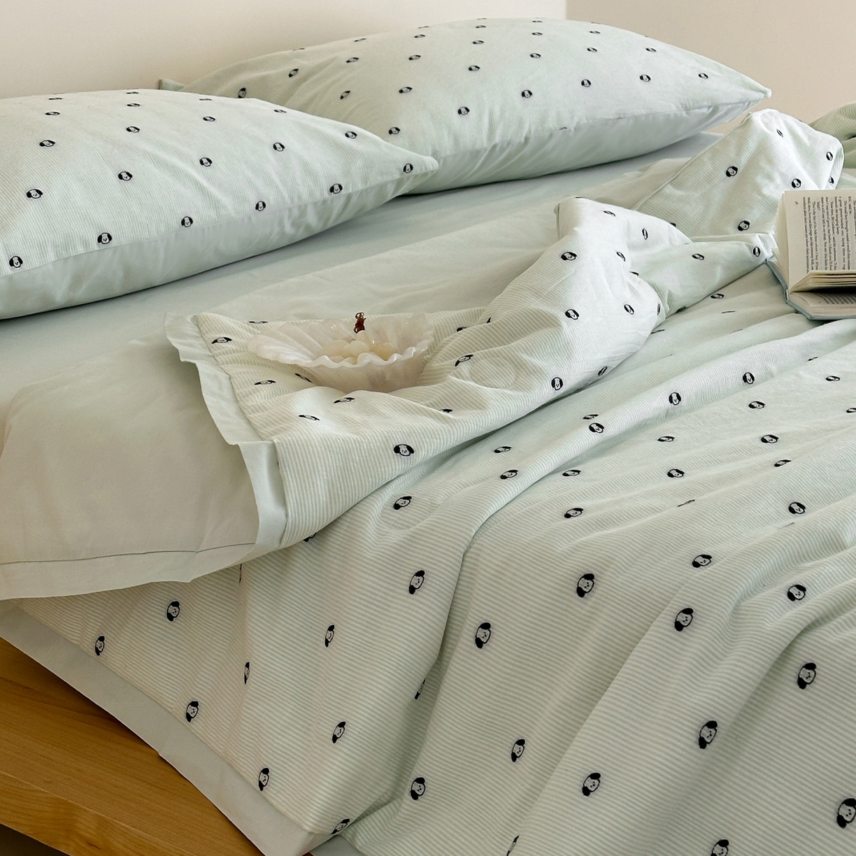 91家纺网 家纺一手货源 找家纺 一加一 2026新款A类全棉水洗立体提花大豆夏被四件套-织光萌宠 棉织小狗-绿