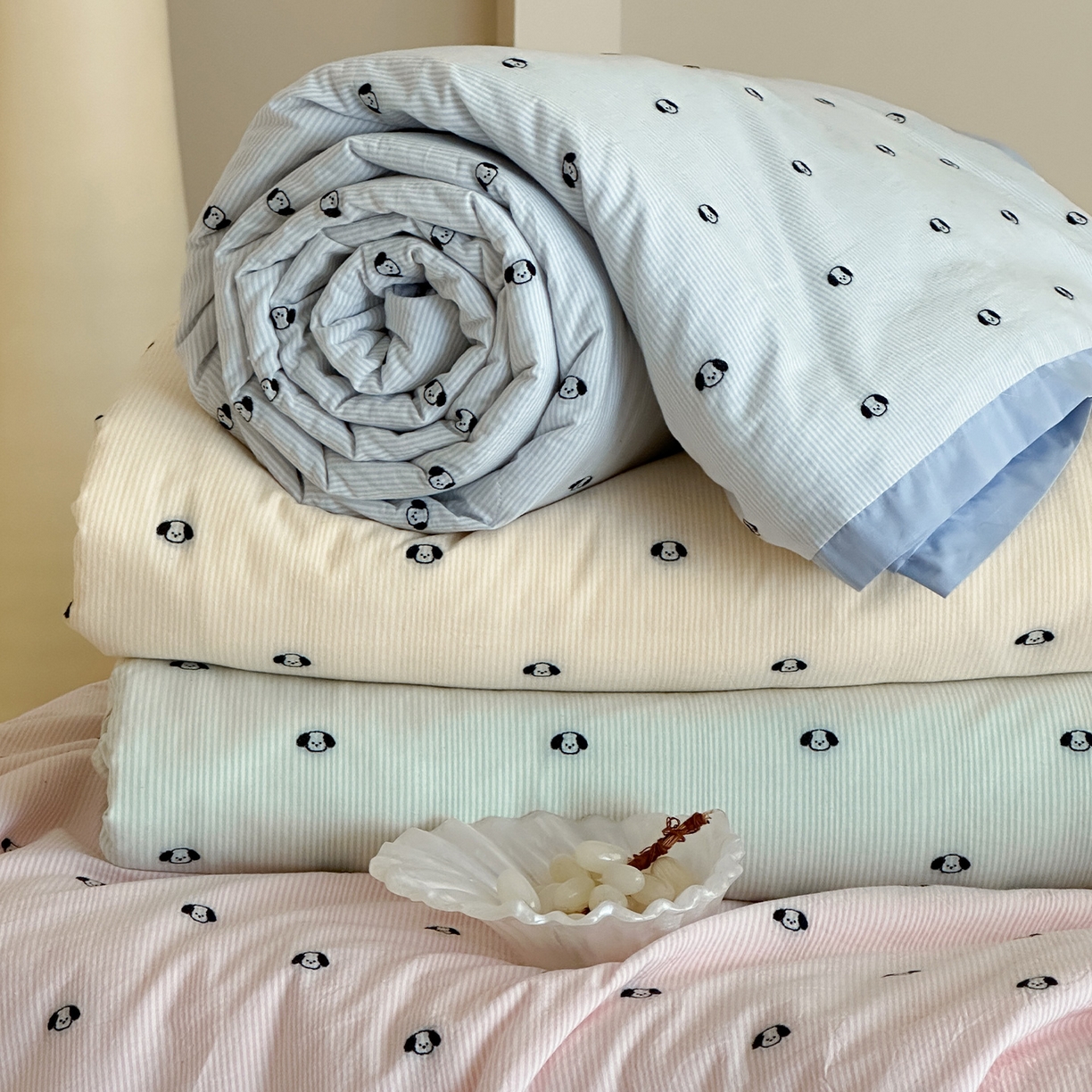 91家纺网 家纺一手货源 找家纺 一加一 2026新款A类全棉水洗立体提花大豆夏被四件套-织光萌宠 组合