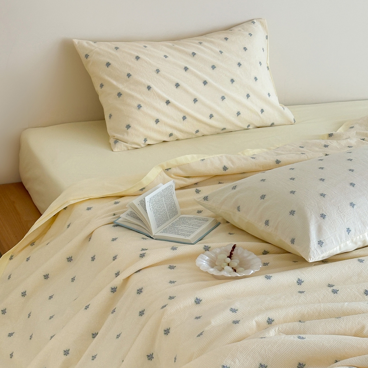 91家纺网 家纺一手货源 找家纺 一加一 2026新款A类全棉水洗立体提花大豆夏被四件套-织光萌宠 棉织花-米