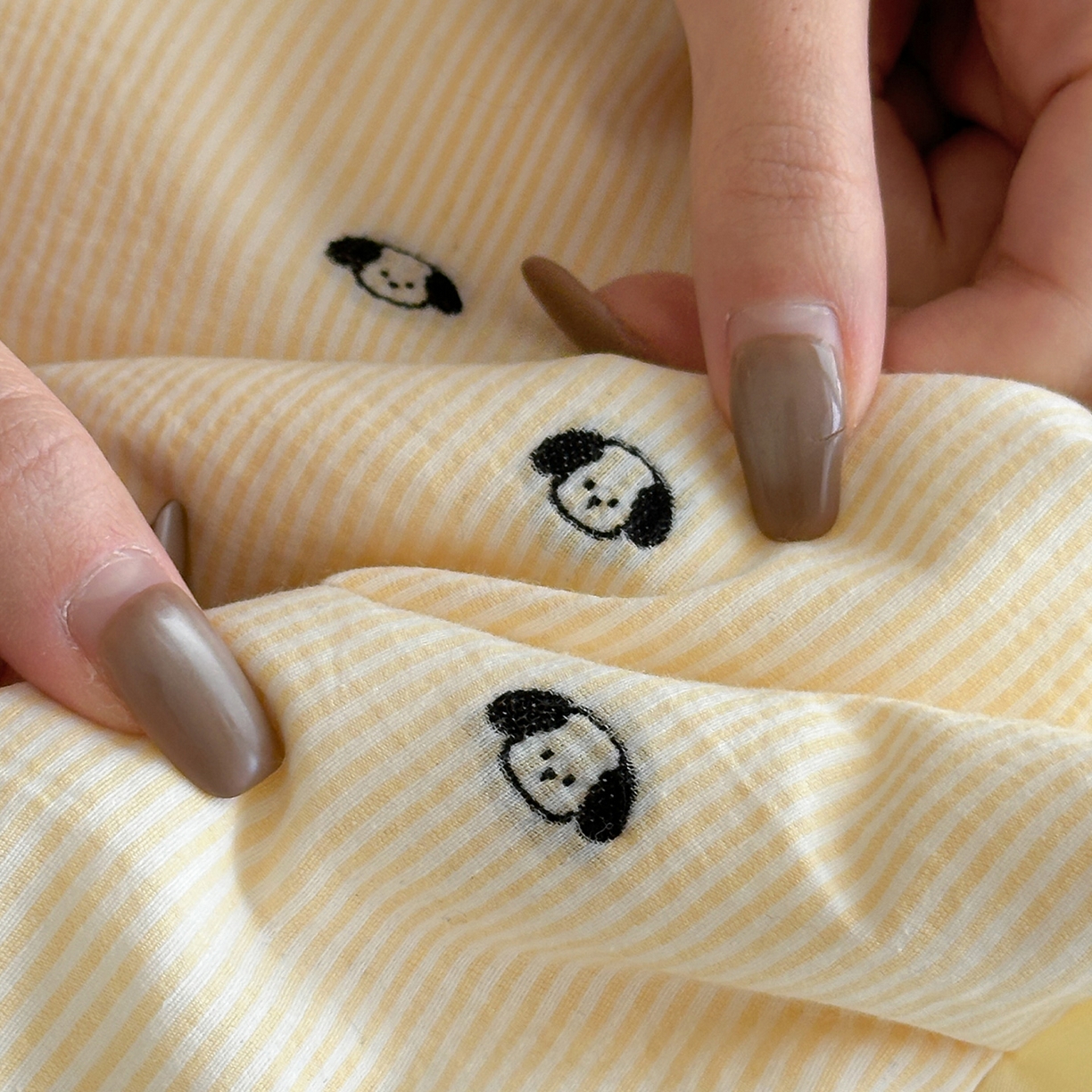 91家纺网 家纺一手货源 找家纺 一加一 2026新款A类全棉水洗立体提花大豆夏被四件套-织光萌宠 棉织小狗-米