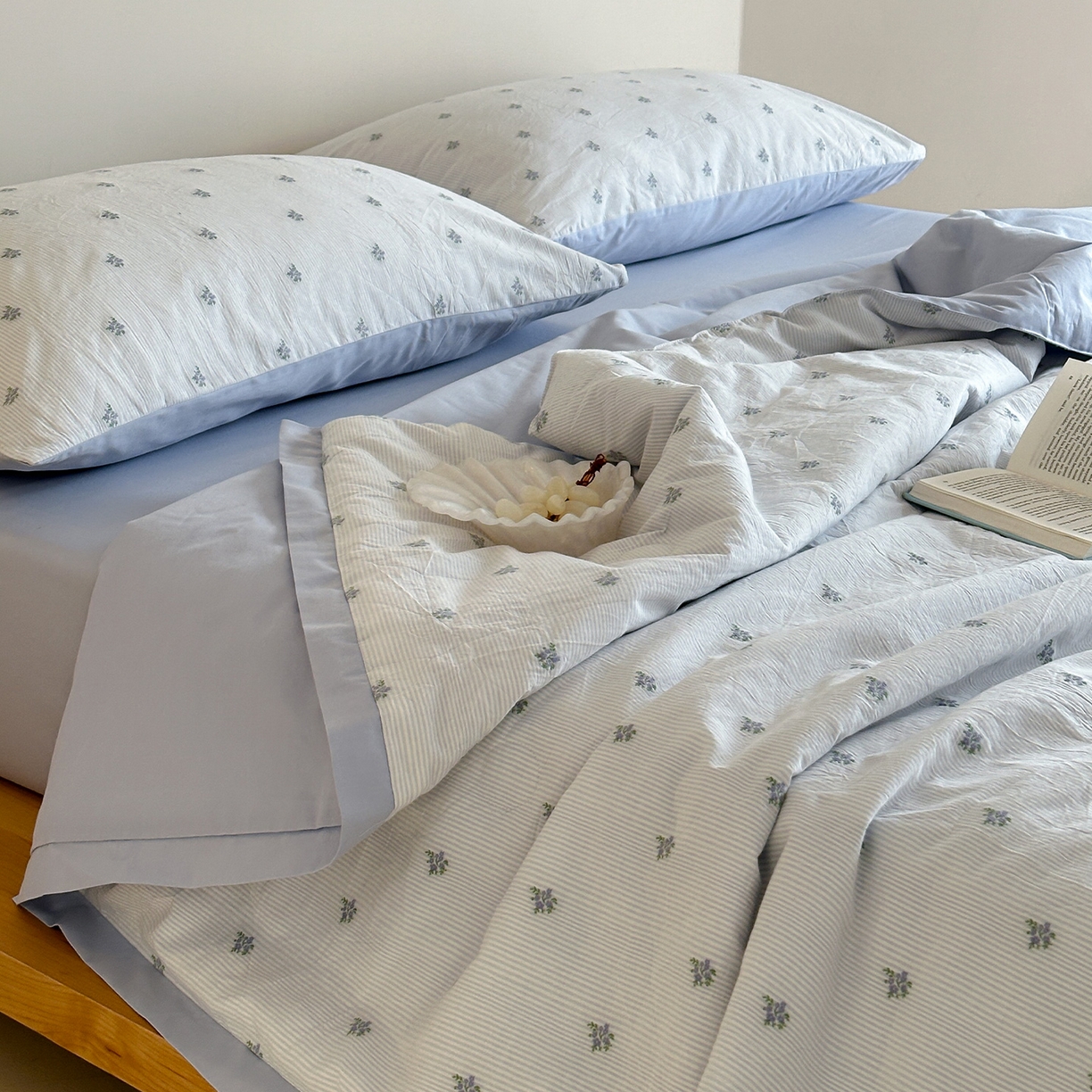 91家纺网 家纺一手货源 找家纺 一加一 2026新款A类全棉水洗立体提花大豆夏被四件套-织光萌宠 棉织花-蓝