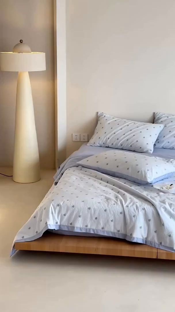 91家纺网 家纺一手货源 找家纺 一加一 2026新款A类全棉水洗立体提花大豆夏被四件套-织光萌宠 棉织花-蓝