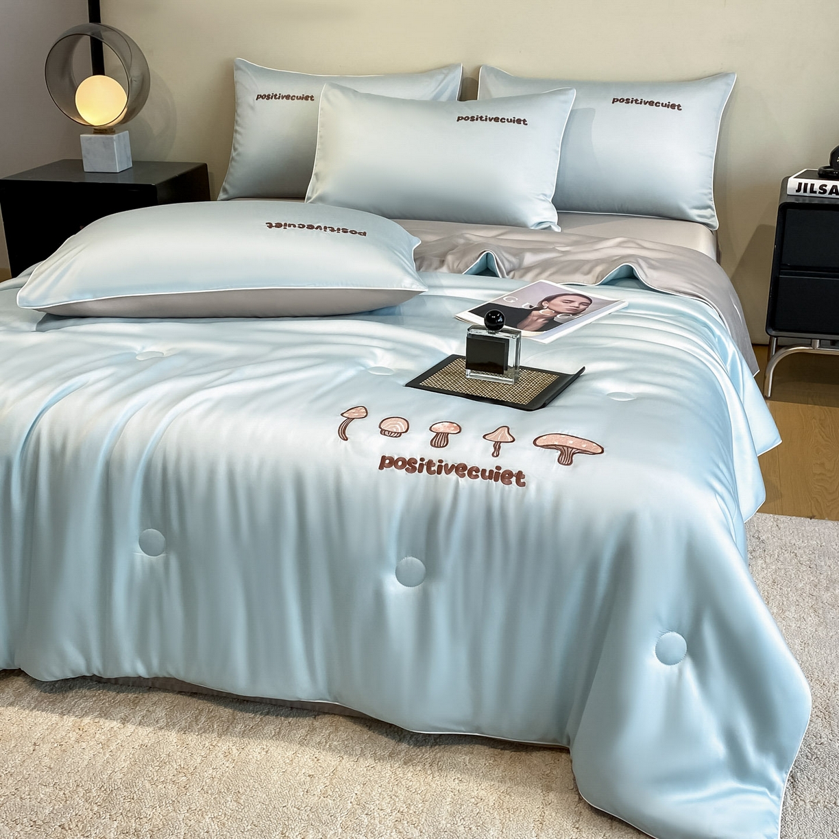 91家纺网 家纺一手货源 找家纺 云棉坊 2026新款水洗真丝滚边刺绣款-蘑菇系列 蘑菇-海盐兰+椰子灰