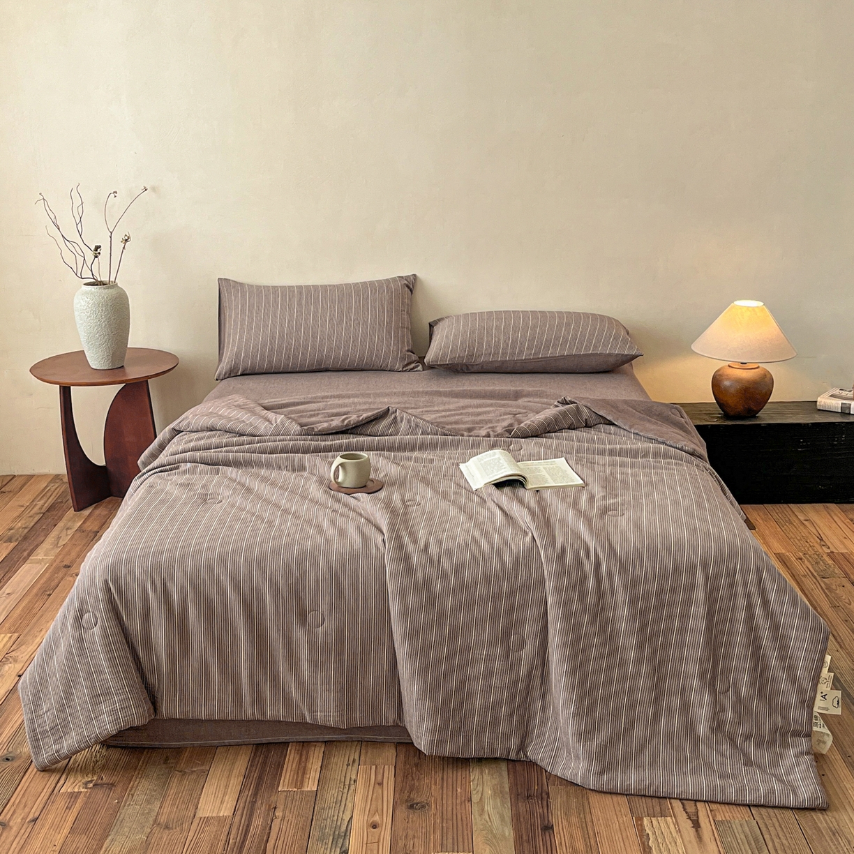 91家纺网 家纺一手货源 找家纺 （总）一加一 2026新款全棉无印超柔水洗色织凉感夏被四件套-日式云柔