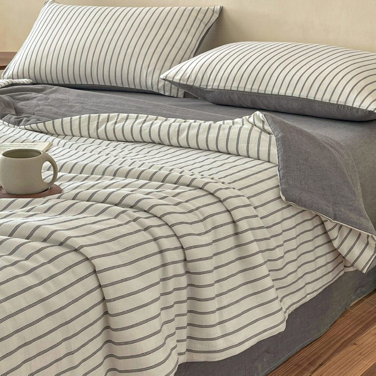 91家纺网 家纺一手货源 找家纺 一加一 2026新款全棉无印超柔水洗色织凉感夏被四件套-日式云柔 冬至白