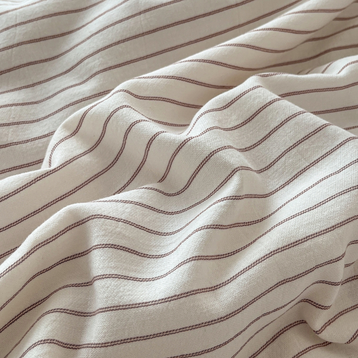 91家纺网 家纺一手货源 找家纺 一加一 2026新款全棉无印超柔水洗色织凉感夏被四件套-日式云柔 秋分白