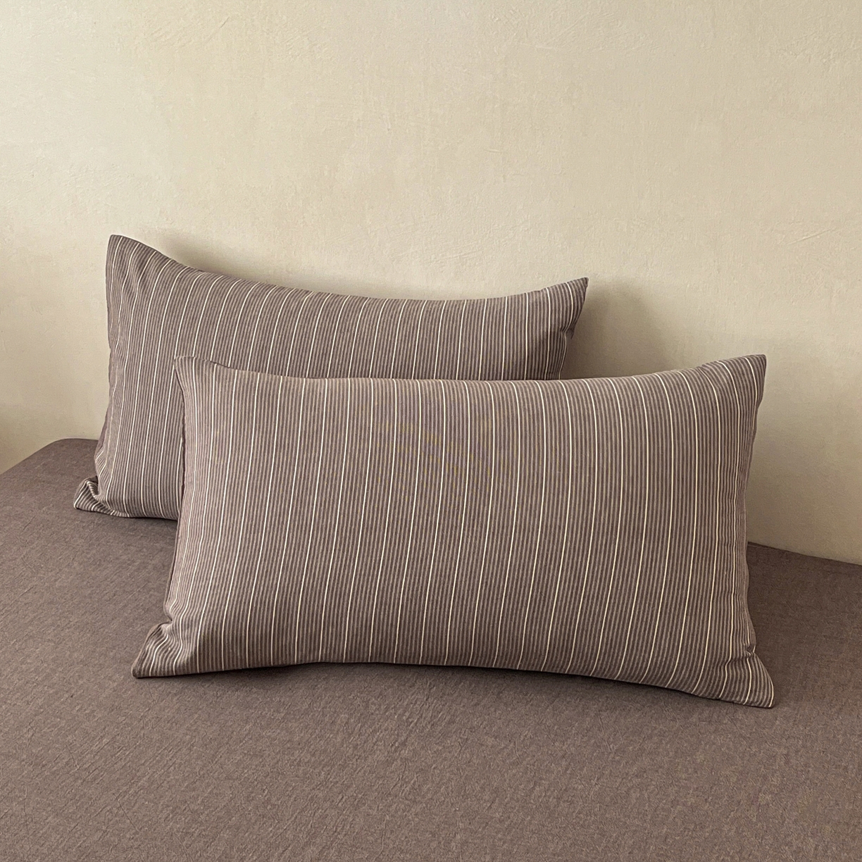 91家纺网 家纺一手货源 找家纺 一加一 2026新款全棉无印超柔水洗色织凉感夏被四件套-日式云柔 小满棕