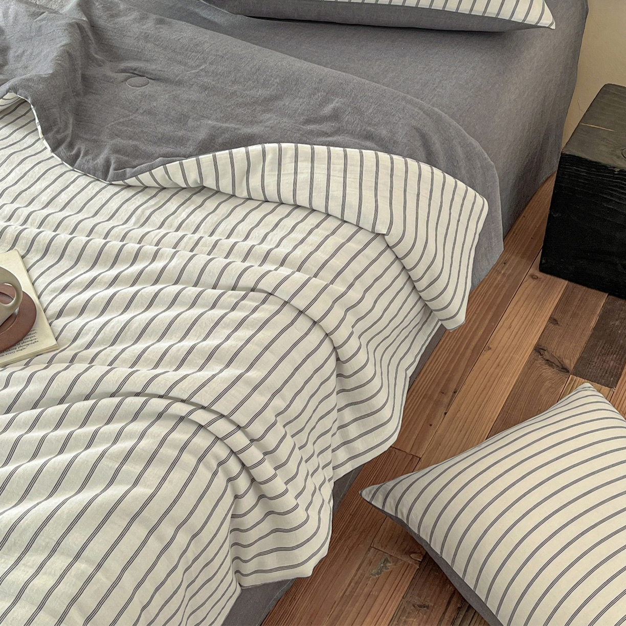 91家纺网 家纺一手货源 找家纺 一加一 2026新款全棉无印超柔水洗色织凉感夏被四件套-日式云柔 冬至白