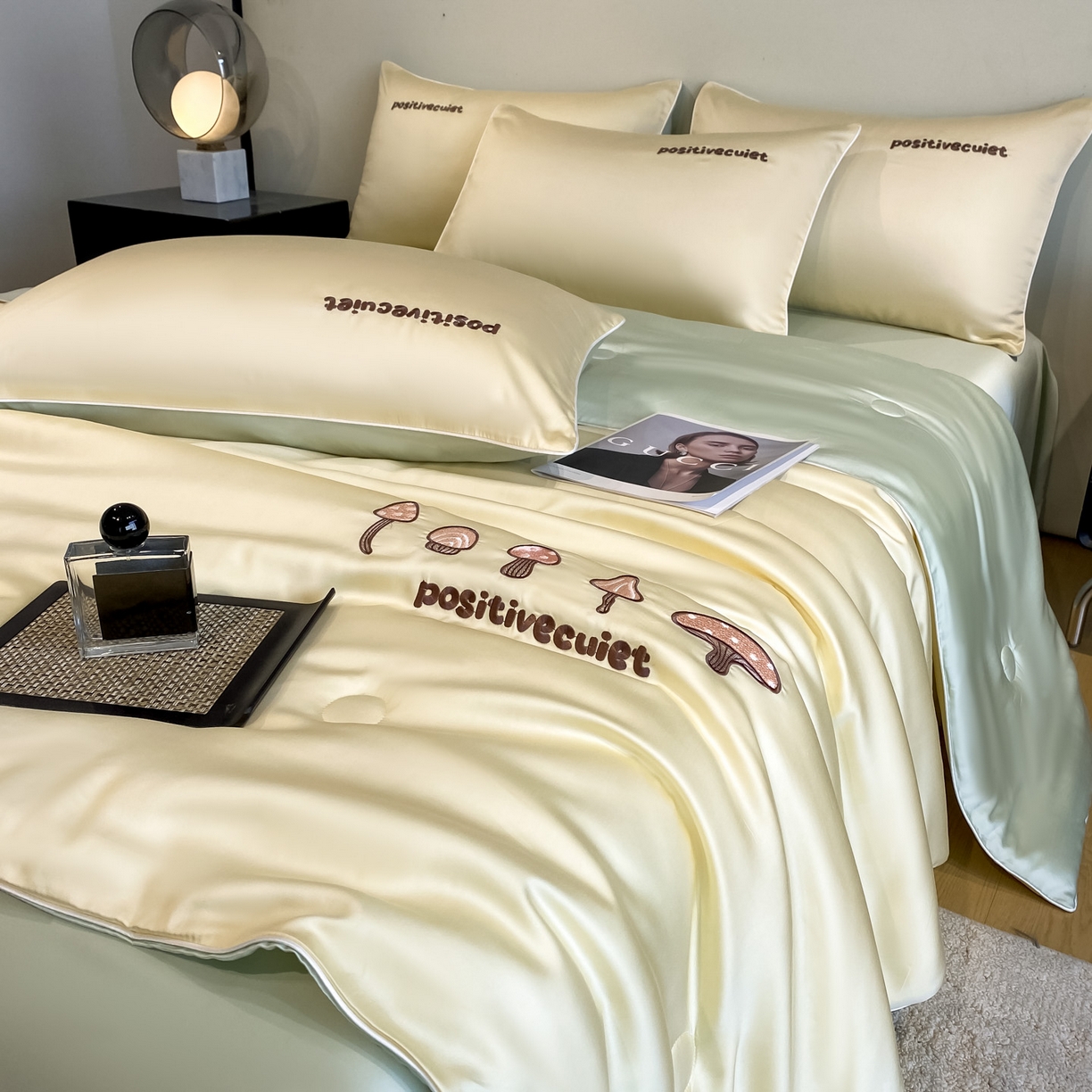 91家纺网 家纺一手货源 找家纺 云棉坊 2026新款水洗真丝滚边刺绣款-蘑菇系列 蘑菇-奶黄+水果清香