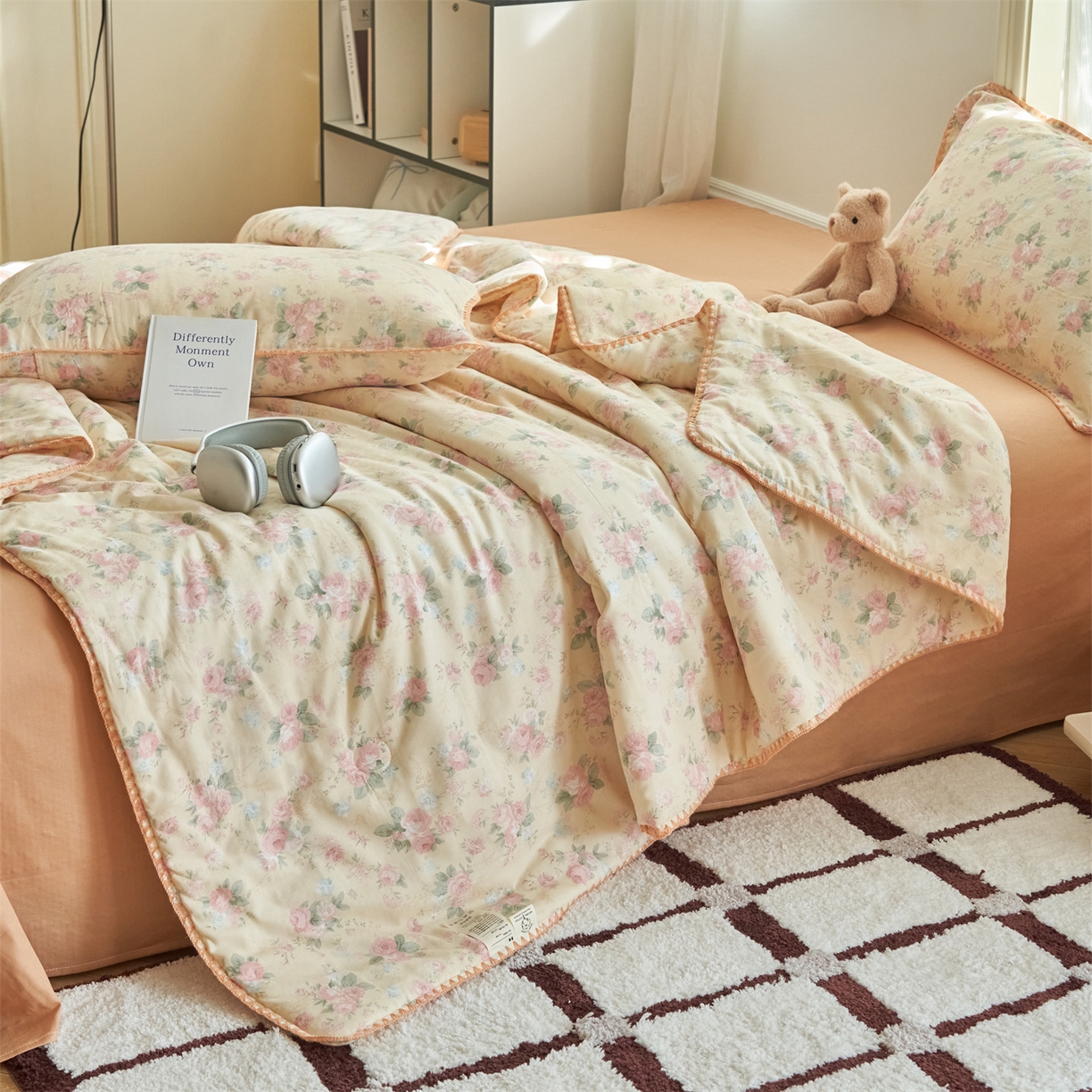 91家纺网 家纺一手货源 找家纺 恬思语家纺 2026春夏全棉双层纱棉花夏被空调被夏凉被四件套贝壳边系列 Ш櫻漫语