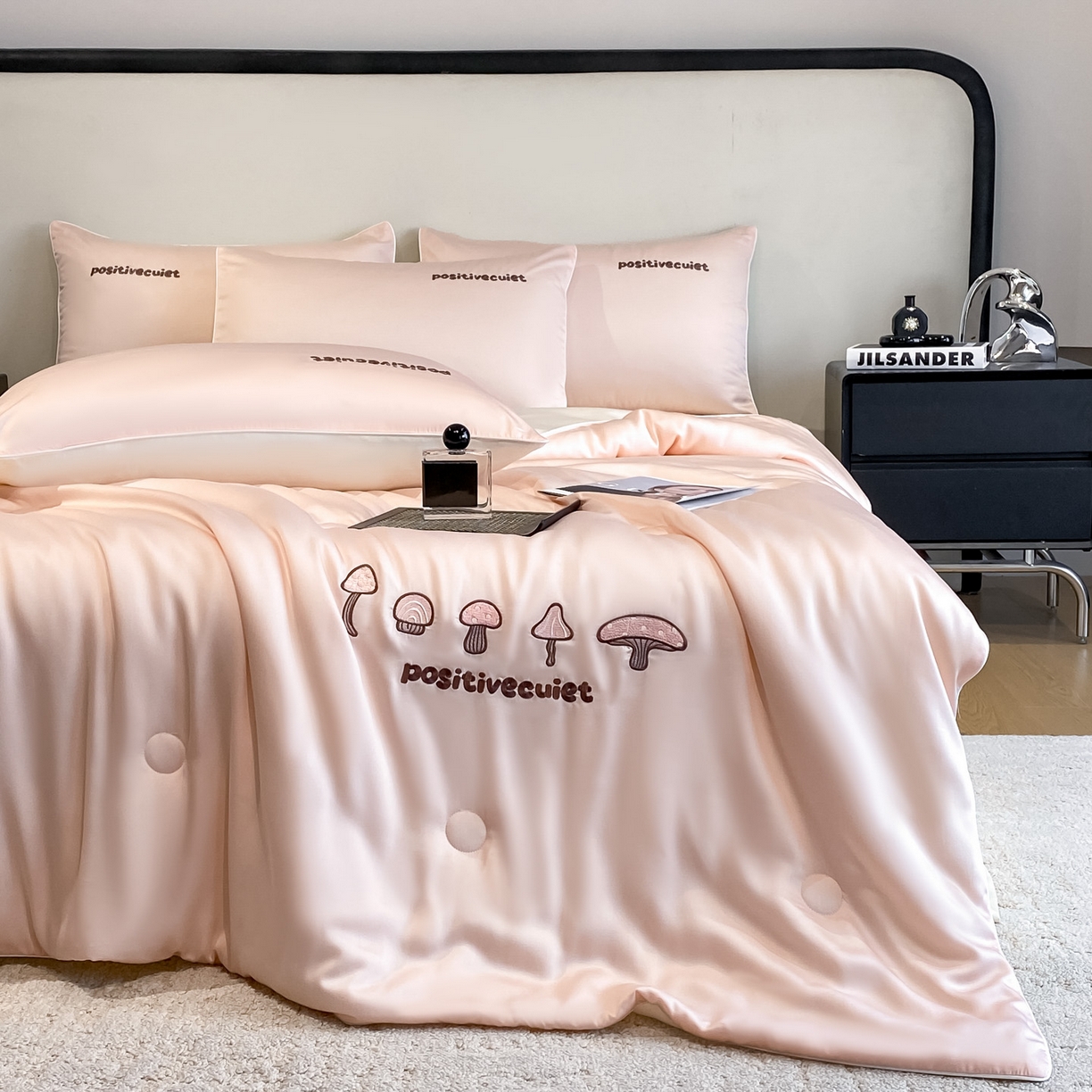 91家纺网 家纺一手货源 找家纺 云棉坊 2026新款水洗真丝滚边刺绣款-蘑菇系列 蘑菇-奶油粉+奶昔白