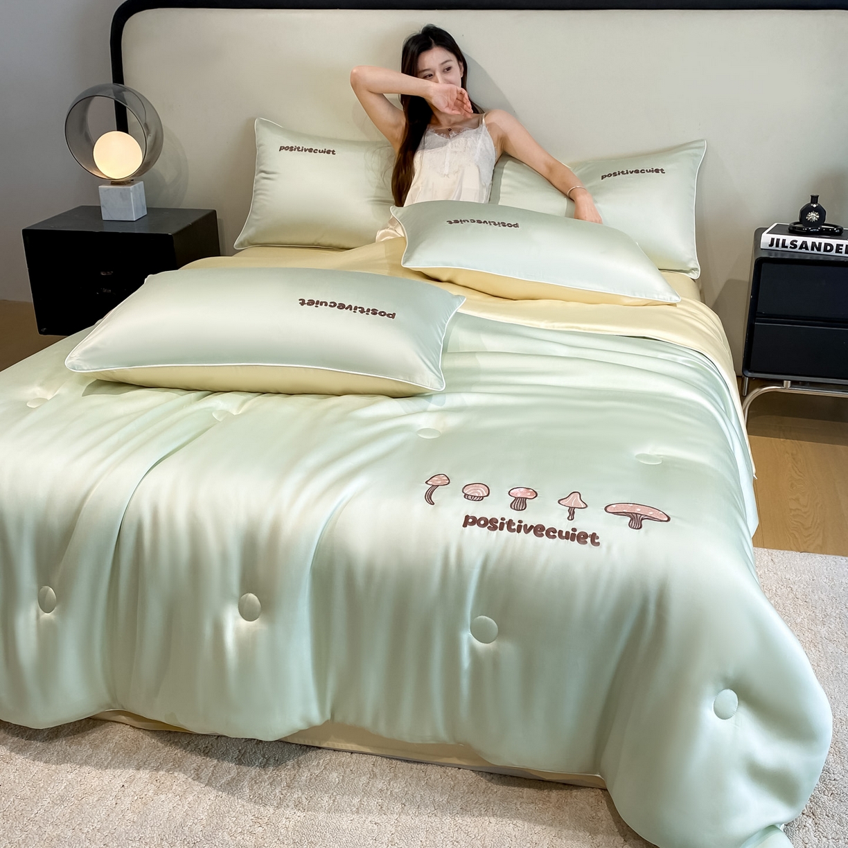 91家纺网 家纺一手货源 找家纺 云棉坊 2026新款水洗真丝滚边刺绣款-蘑菇系列 蘑菇-水果清香+奶黄