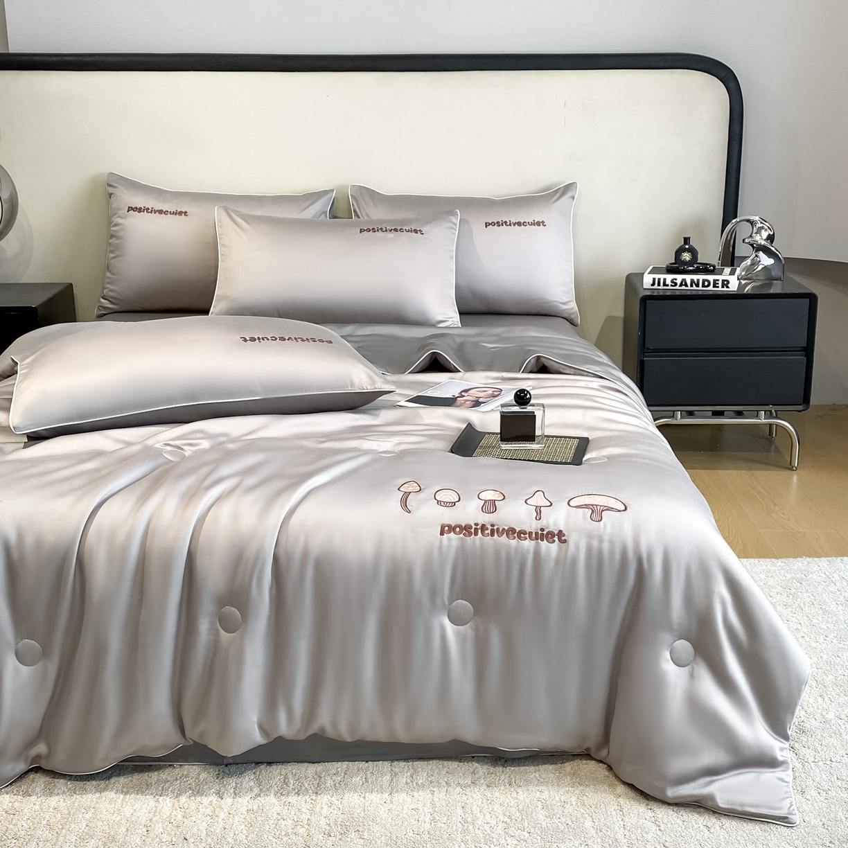 91家纺网 家纺一手货源 找家纺 云棉坊 2026新款水洗真丝滚边刺绣款-蘑菇系列 蘑菇-椰子灰+经典灰