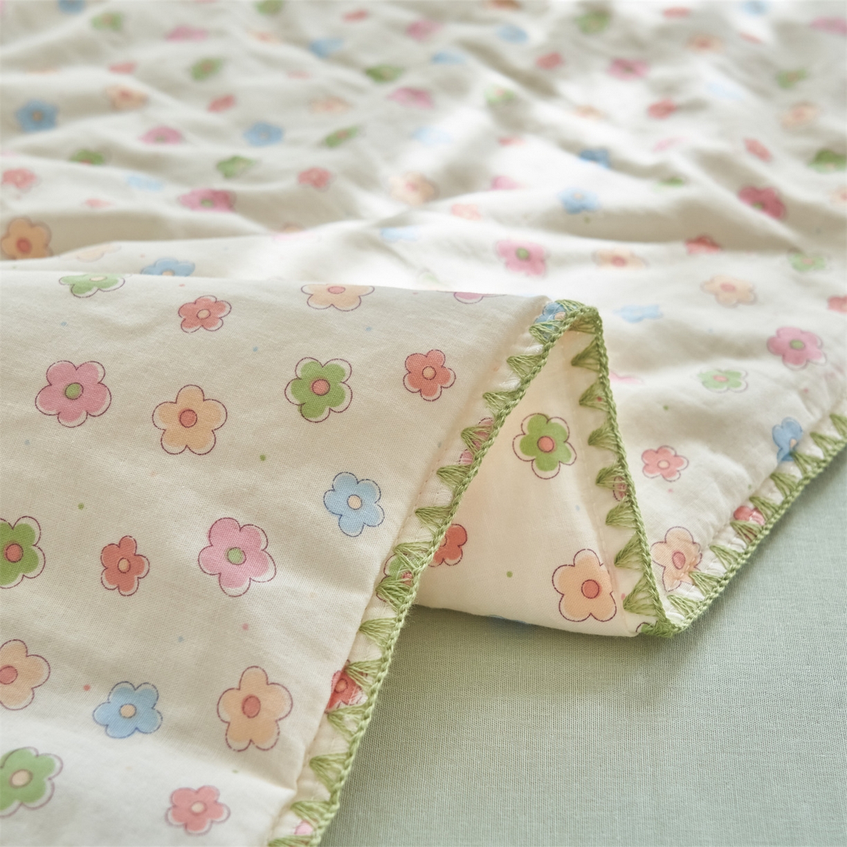 91家纺网 家纺一手货源 找家纺 恬思语家纺 2026春夏全棉双层纱棉花夏被空调被夏凉被四件套贝壳边系列 彩星芒