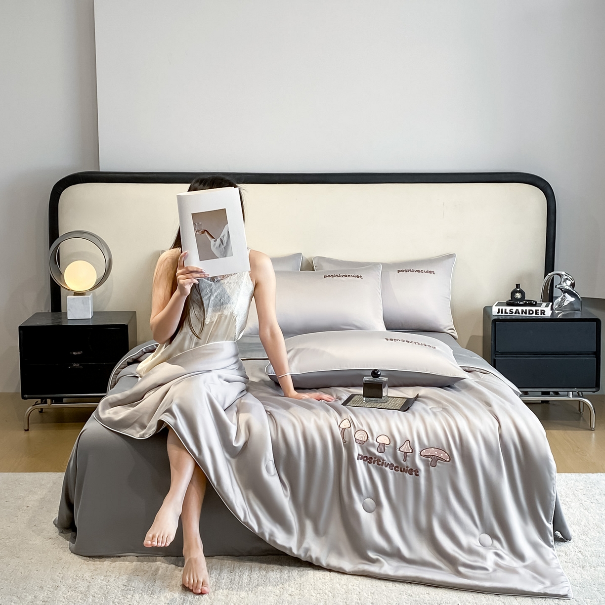 91家纺网 家纺一手货源 找家纺 云棉坊 2026新款水洗真丝滚边刺绣款-蘑菇系列 蘑菇-椰子灰+经典灰