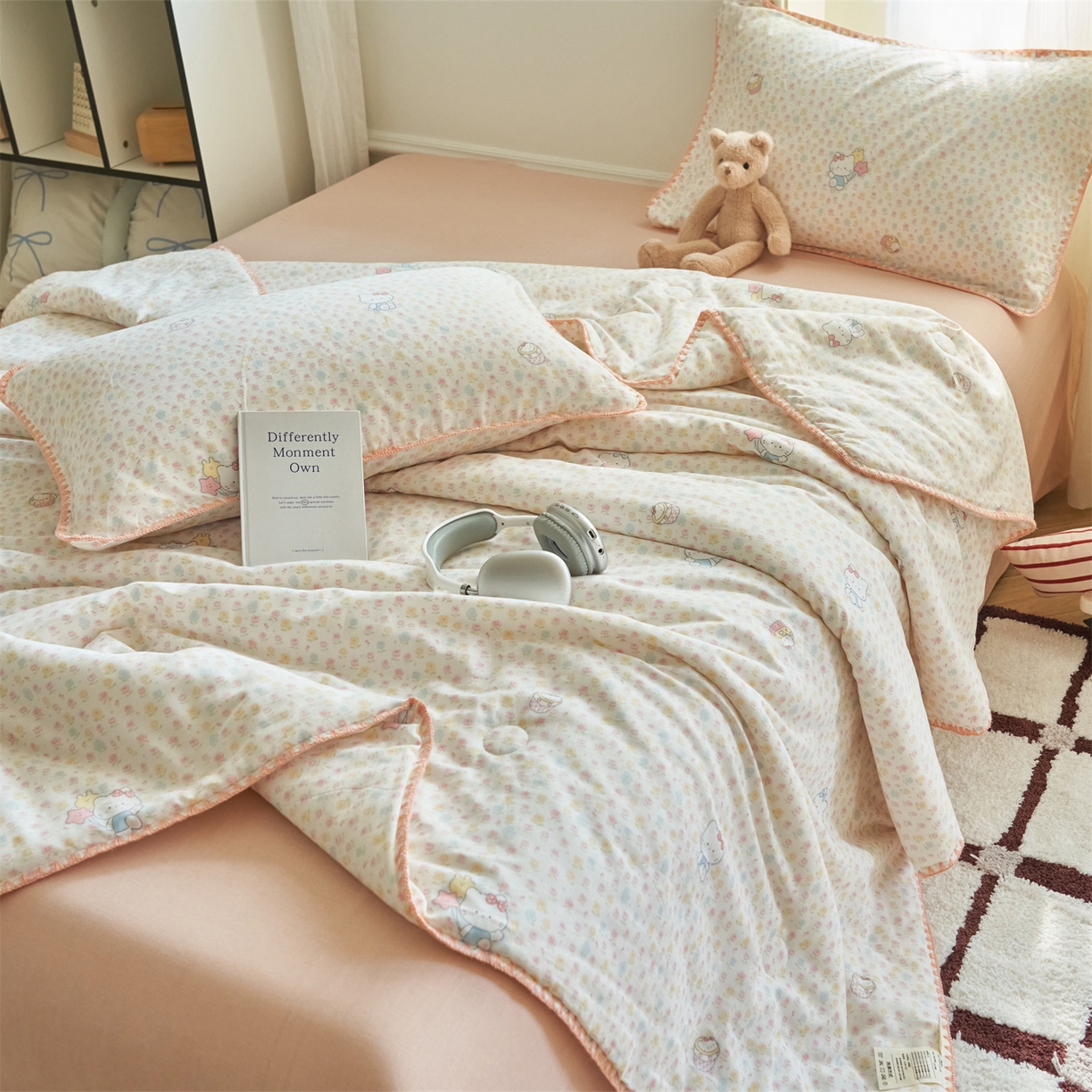 91家纺网 家纺一手货源 找家纺 恬思语家纺 2026春夏全棉双层纱棉花夏被空调被夏凉被四件套贝壳边系列 粉粉猫