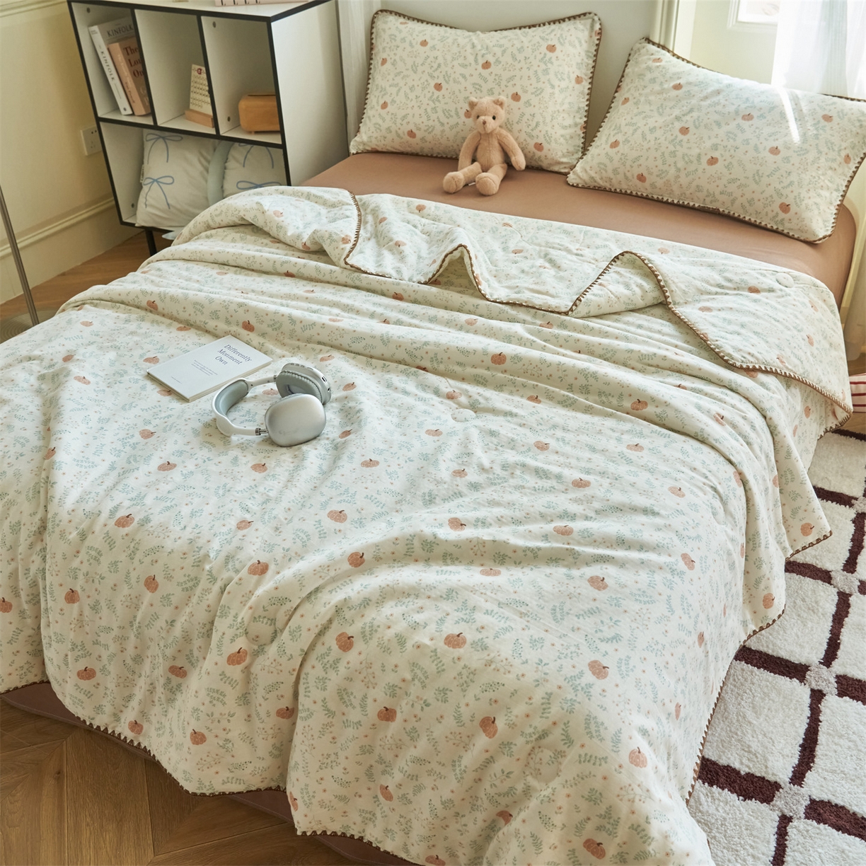 91家纺网 家纺一手货源 找家纺 恬思语家纺 2026春夏全棉双层纱棉花夏被空调被夏凉被四件套贝壳边系列 南瓜派对