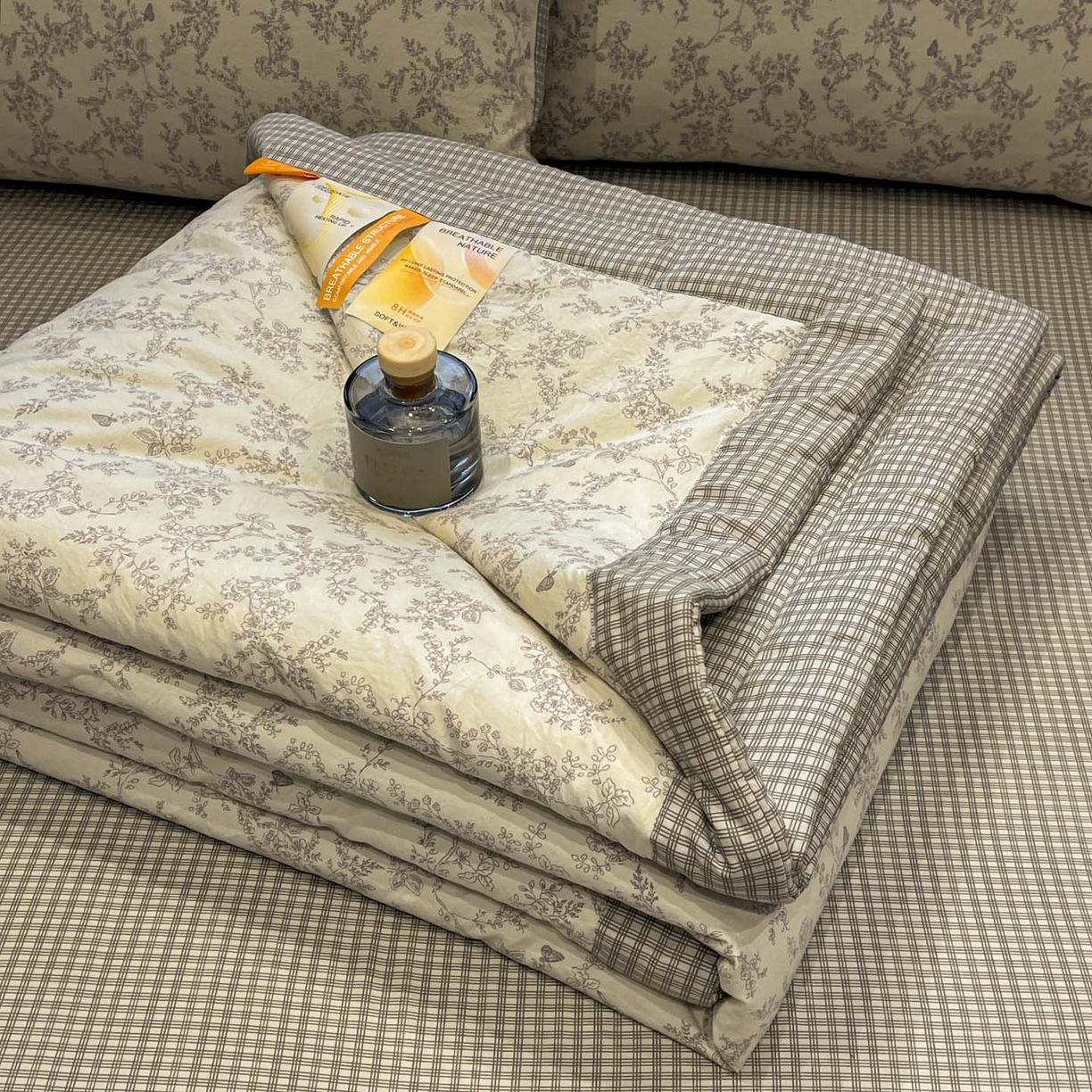 91家纺网 家纺一手货源 找家纺 一加一 2026新款雅棉活性印花大豆夏被四件套 夏凉被空调被 勒叶