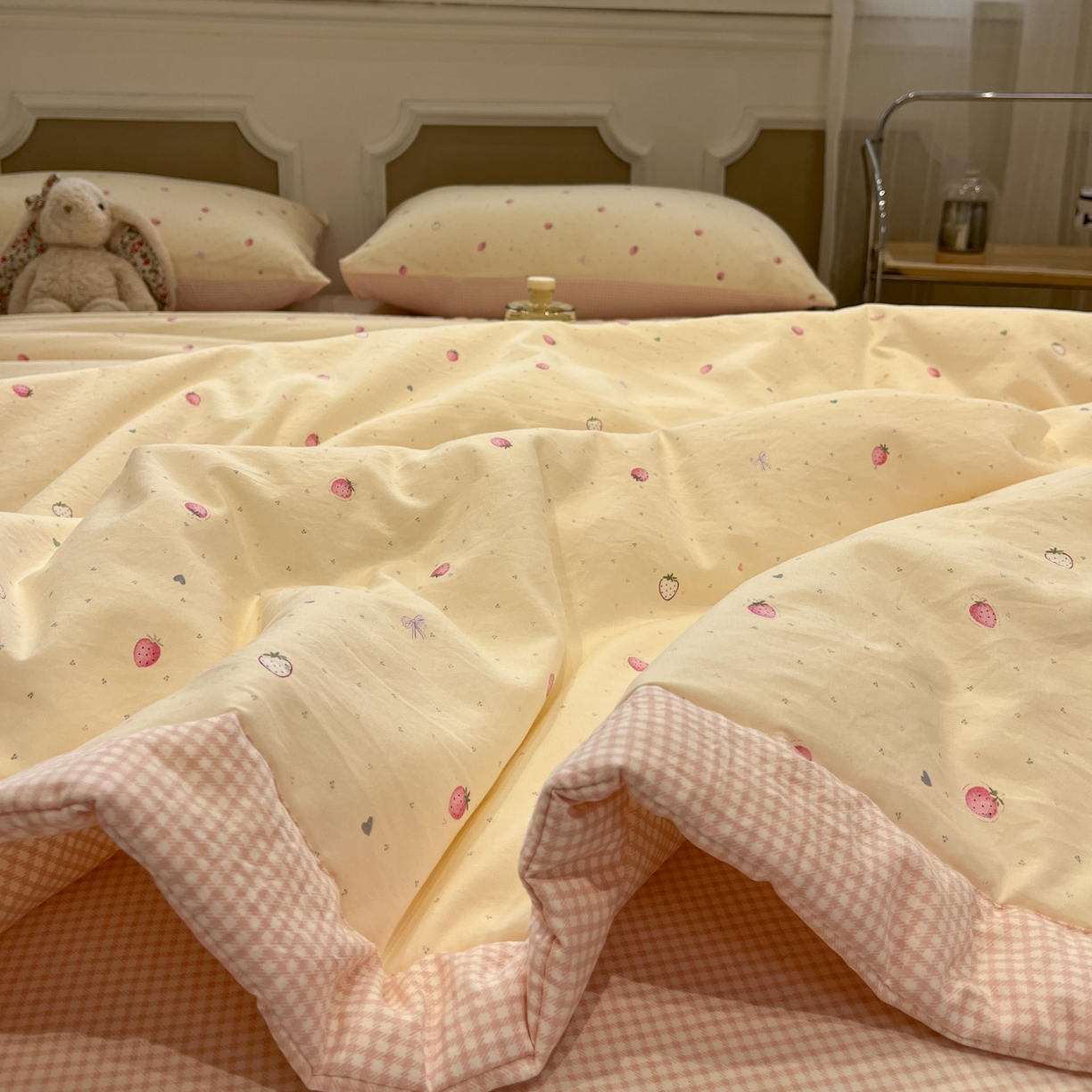 91家纺网 家纺一手货源 找家纺 一加一 2026新款雅棉活性印花大豆夏被四件套 夏凉被空调被 莓朵