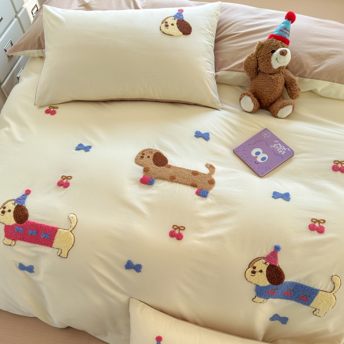 91家纺网 家纺一手货源 找家纺 如意朵 2026新款全棉小清新绣花四件套第一批 狗狗家族