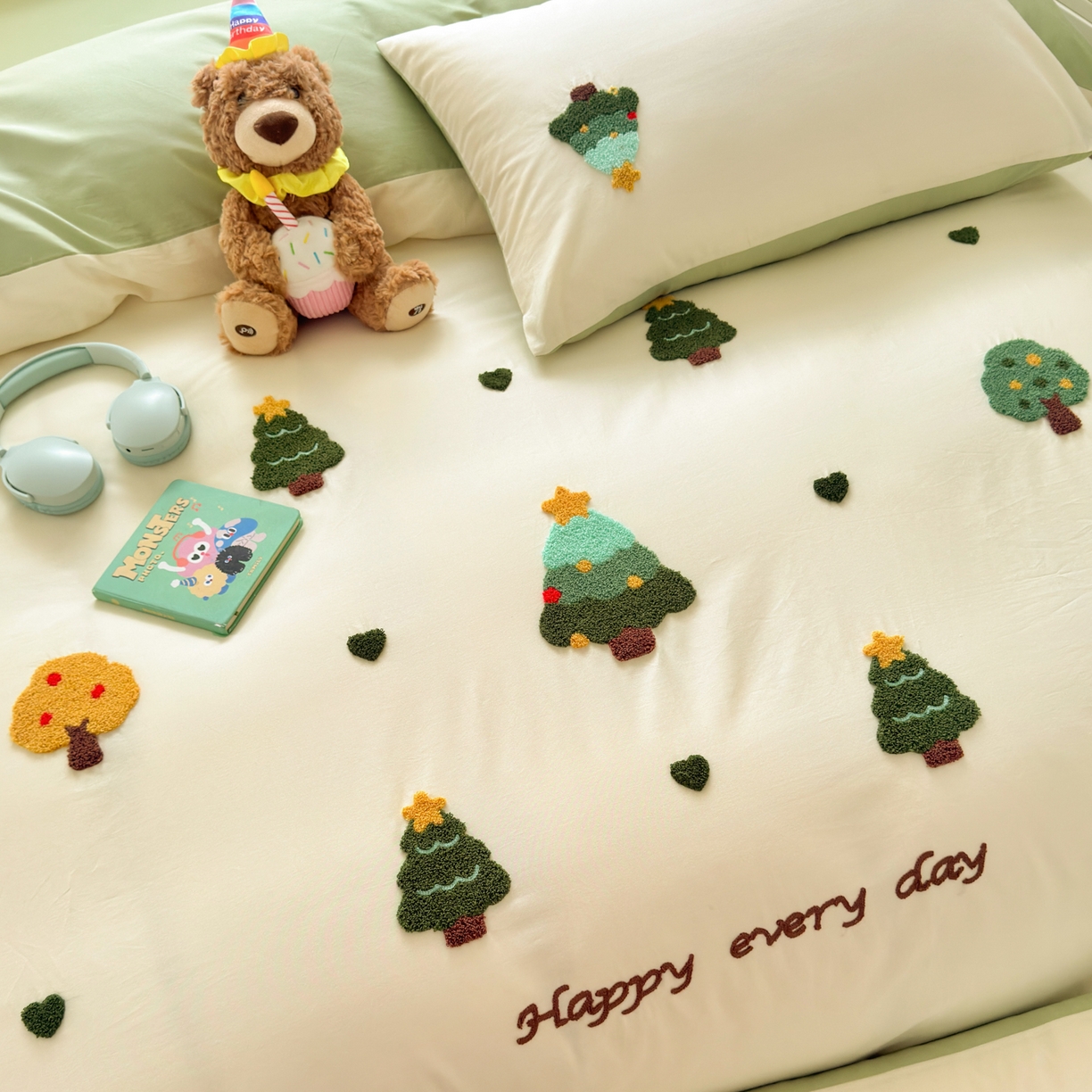 91家纺网 家纺一手货源 找家纺 如意朵 2026新款全棉小清新绣花四件套第一批 快乐森林