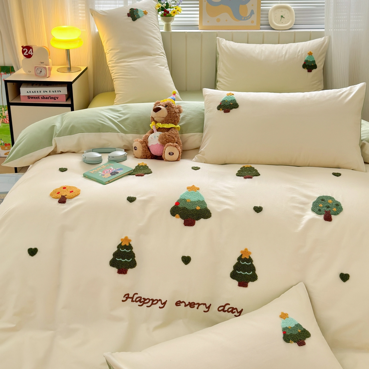 91家纺网 家纺一手货源 找家纺 如意朵 2026新款全棉小清新绣花四件套第一批 快乐森林