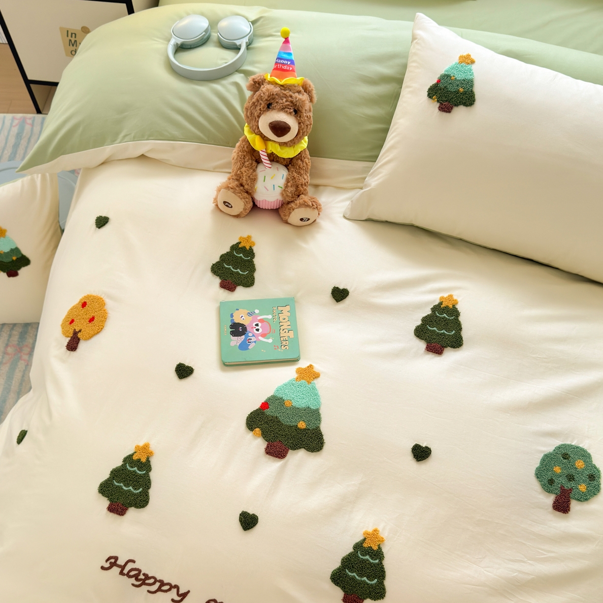 91家纺网 家纺一手货源 找家纺 如意朵 2026新款全棉小清新绣花四件套第一批 快乐森林