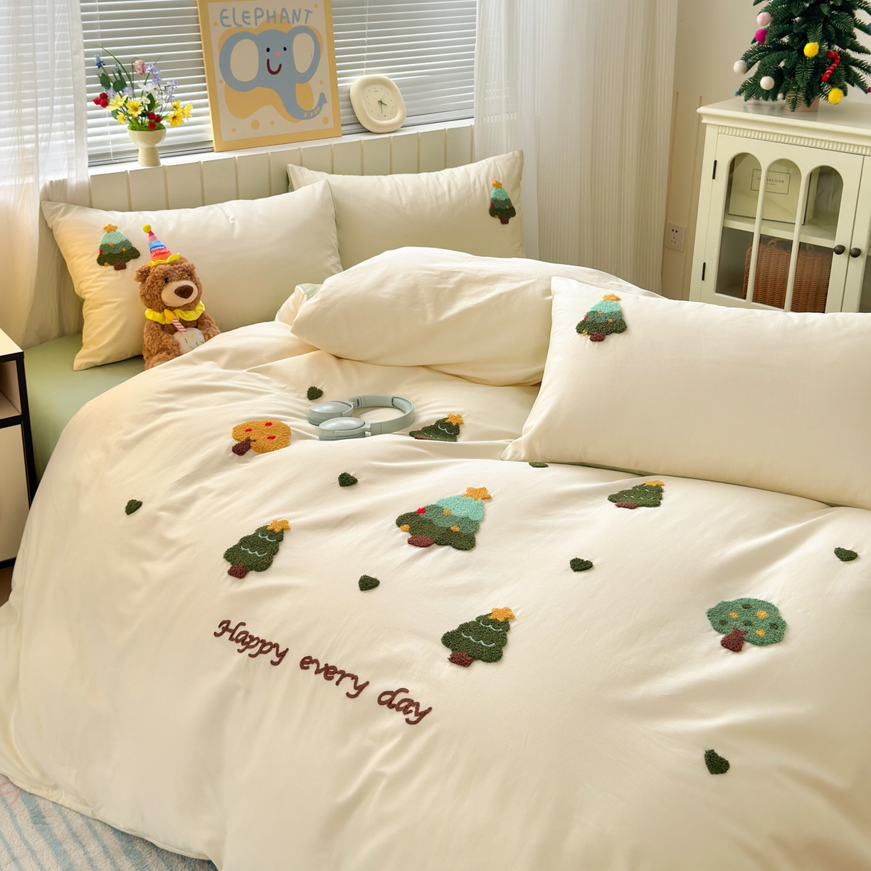 91家纺网 家纺一手货源 找家纺 如意朵 2026新款全棉小清新绣花四件套第一批 快乐森林