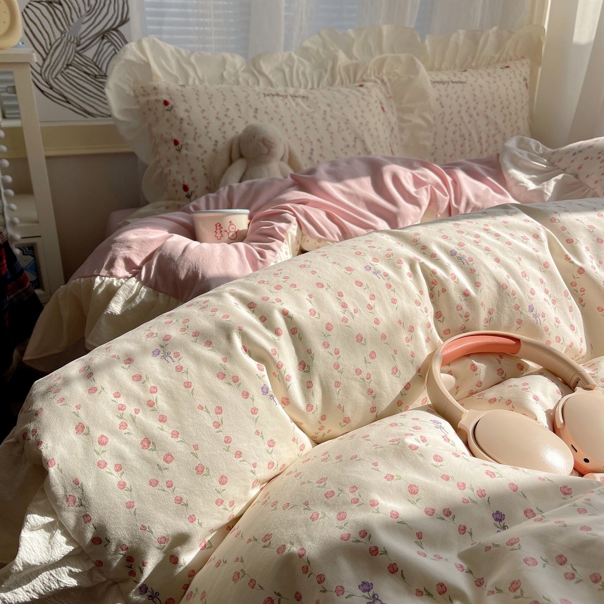 91家纺网 家纺一手货源 找家纺 圣比熊 2026新款A类云朵棉亲肤四季款刺绣1.8m四件套席床单宿舍绣花1.5米三件套 花漾甜心（刺绣款）