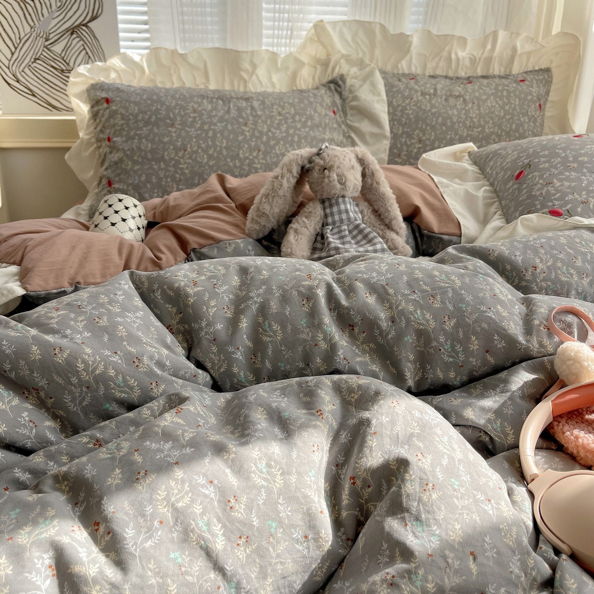 91家纺网 家纺一手货源 找家纺 圣比熊 2026新款A类云朵棉亲肤四季款刺绣1.8m四件套席床单宿舍绣花1.5米三件套 秘密花园（刺绣款）