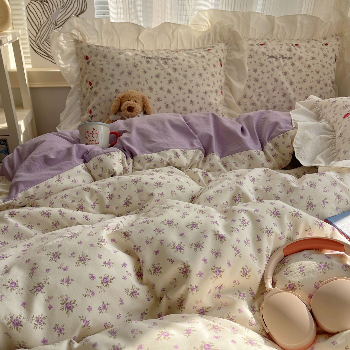 91家纺网 家纺一手货源 找家纺 圣比熊 2026新款A类云朵棉亲肤四季款刺绣1.8m四件套席床单宿舍绣花1.5米三件套 欣欣花语-紫（刺绣款）