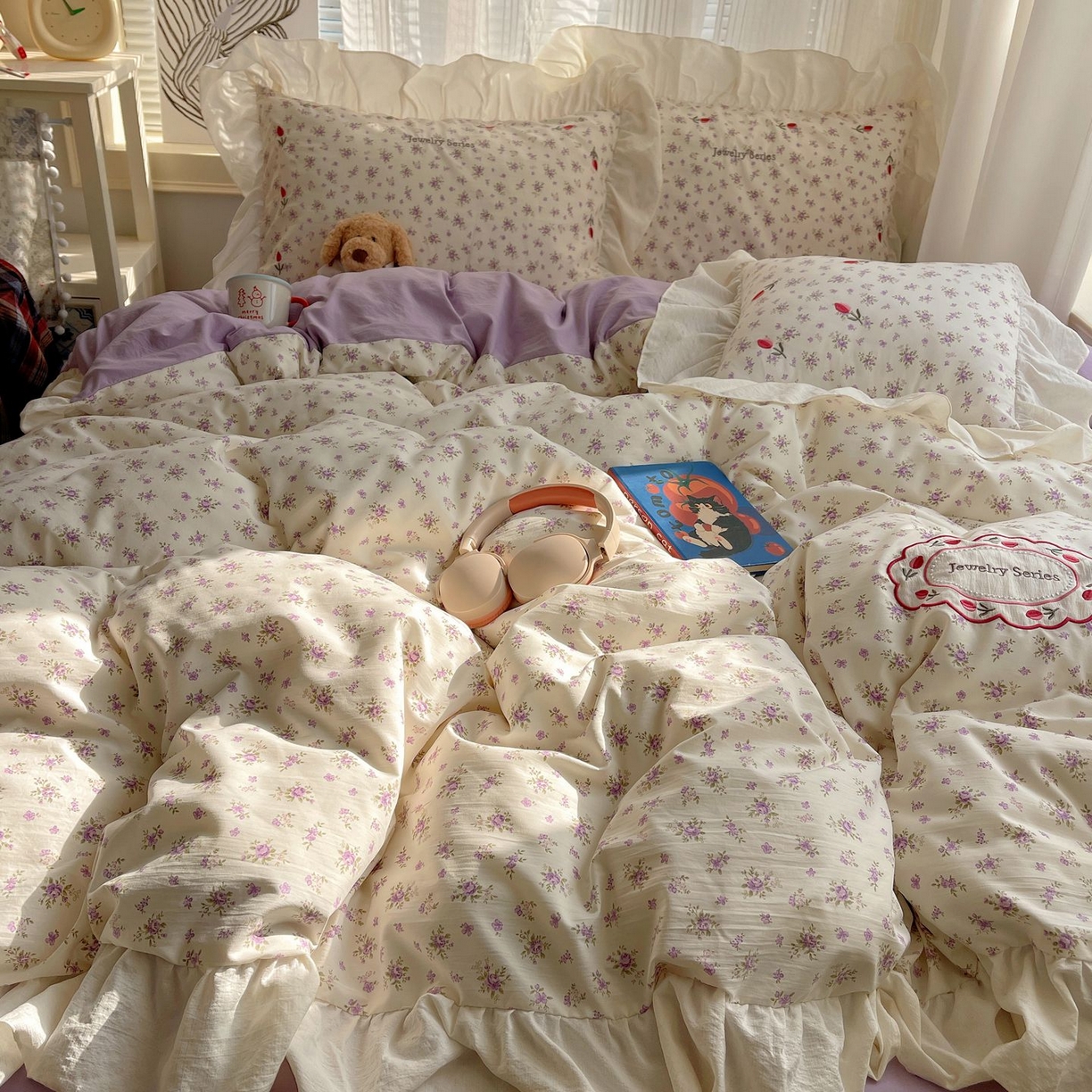 91家纺网 家纺一手货源 找家纺 圣比熊 2026新款A类云朵棉亲肤四季款刺绣1.8m四件套席床单宿舍绣花1.5米三件套 欣欣花语-紫（刺绣款）
