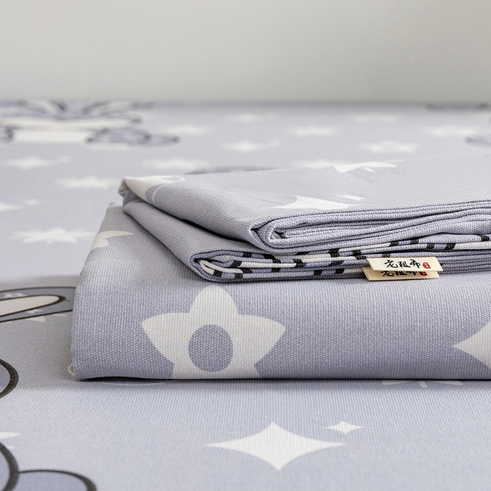 91家纺网 家纺一手货源 找家纺 居美良品 2026新款加厚215克老粗布枕套卡通花卉可做凉席二三件套 朵朵兔