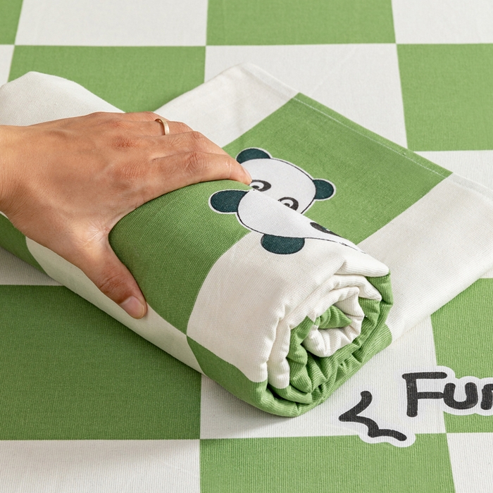 91家纺网 家纺一手货源 找家纺 居美良品 2026新款加厚215克老粗布枕套卡通花卉可做凉席二三件套 熊猫宝贝