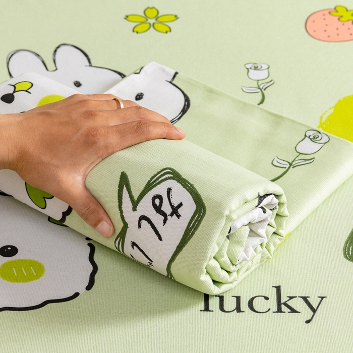 91家纺网 家纺一手货源 找家纺 居美良品 2026新款加厚215克老粗布枕套卡通花卉可做凉席二三件套 萌宠乐园