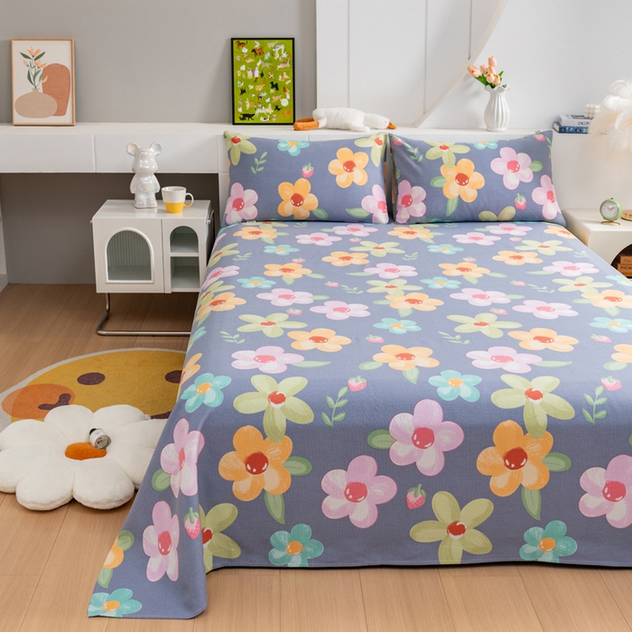 91家纺网 家纺一手货源 找家纺 居美良品 2026新款加厚215克老粗布枕套卡通花卉可做凉席二三件套 莓影缤纷