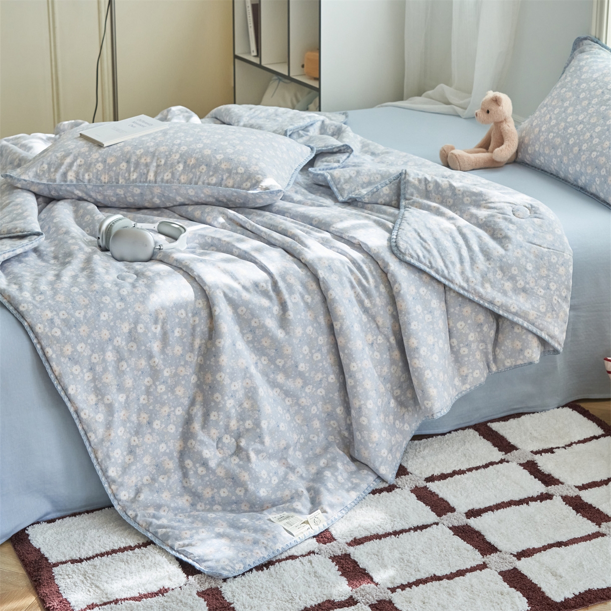 91家纺网 家纺一手货源 找家纺 恬思语家纺 2026春夏全棉双层纱棉花夏被空调被夏凉被四件套贝壳边系列 云絮花-蓝