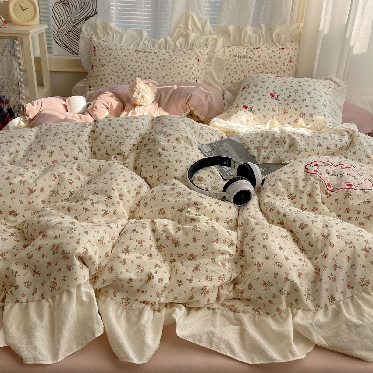 91家纺网 家纺一手货源 找家纺 梦舒羽 2026新款A类云朵棉亲肤四季款刺绣1.8m四件套席床单宿舍绣花1.5米三件套 巴黎之恋（刺绣款）