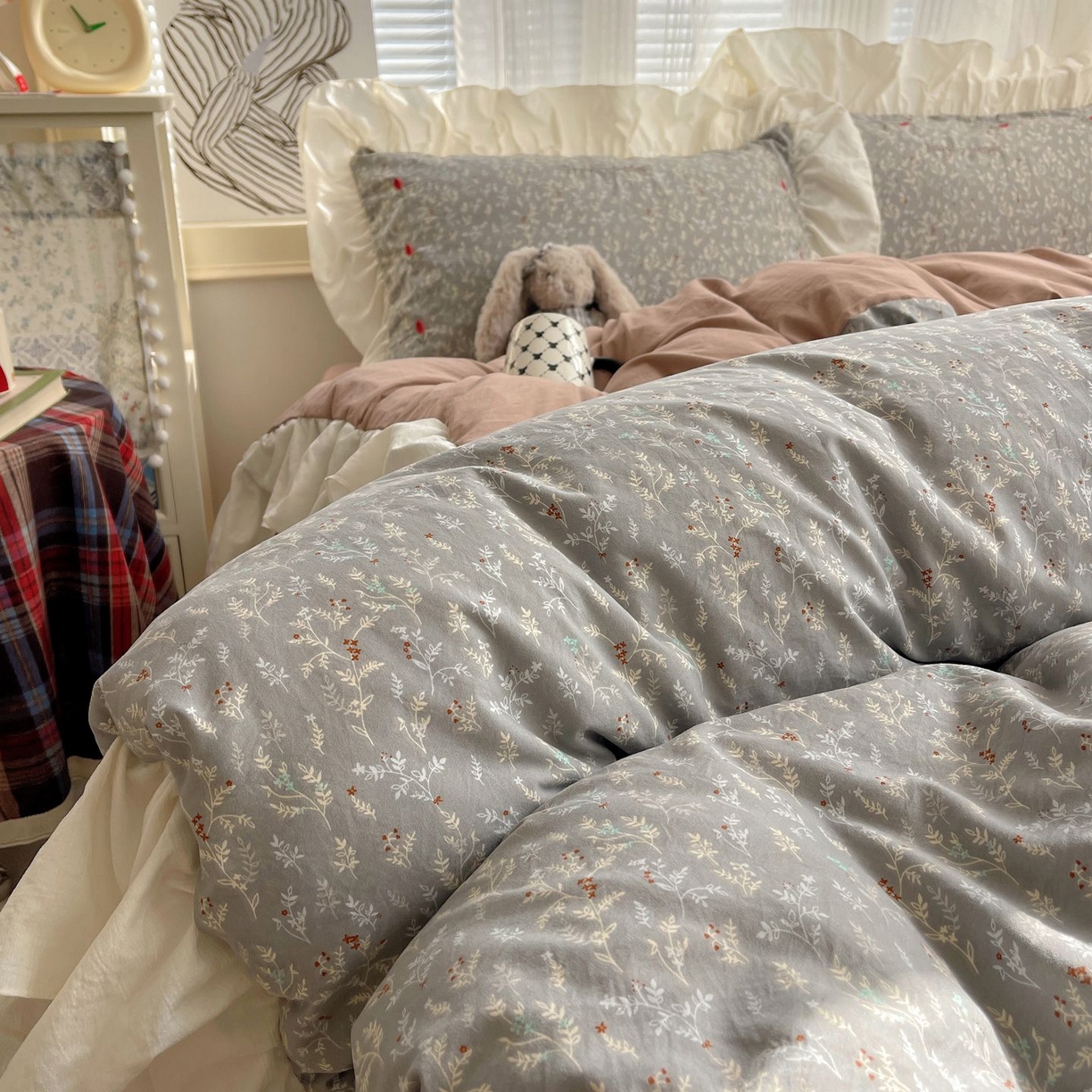 91家纺网 家纺一手货源 找家纺 梦舒羽 2026新款A类云朵棉亲肤四季款刺绣1.8m四件套席床单宿舍绣花1.5米三件套 秘密花园（刺绣款）