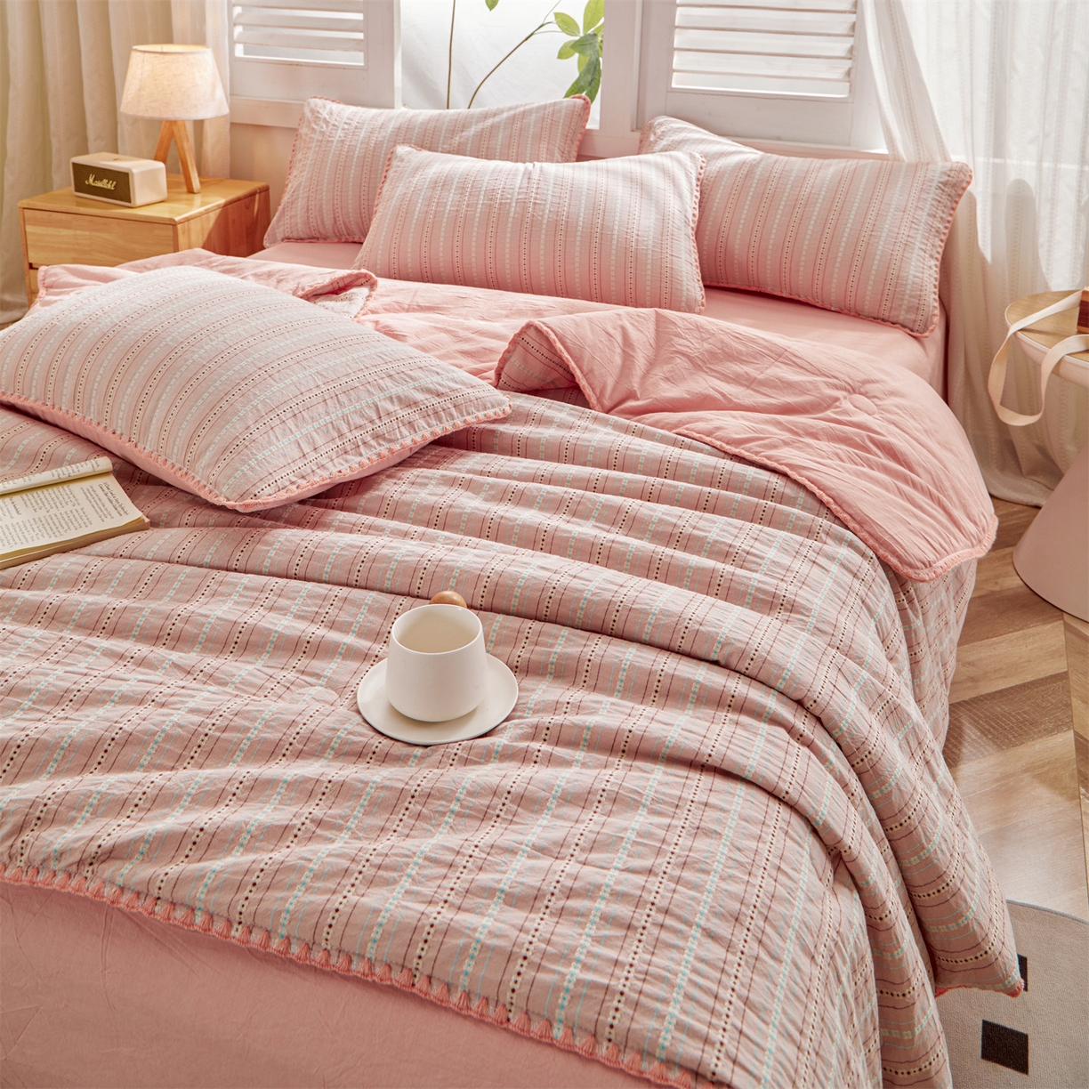 91家纺网 家纺一手货源 找家纺 恬思语家纺 2026春夏新款全棉纯棉色织大提花贝壳边棉花夏被夏凉被空调被丽彩 丽彩-粉