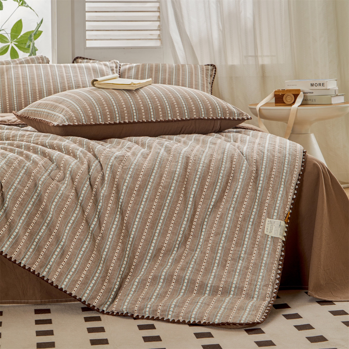 91家纺网 家纺一手货源 找家纺 恬思语家纺 2026春夏新款全棉纯棉色织大提花贝壳边棉花夏被夏凉被空调被丽彩 丽彩-咖