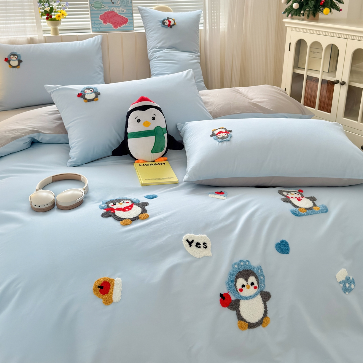 91家纺网 家纺一手货源 找家纺 如意朵 2026新款全棉小清新绣花四件套第一批 梦想企鹅