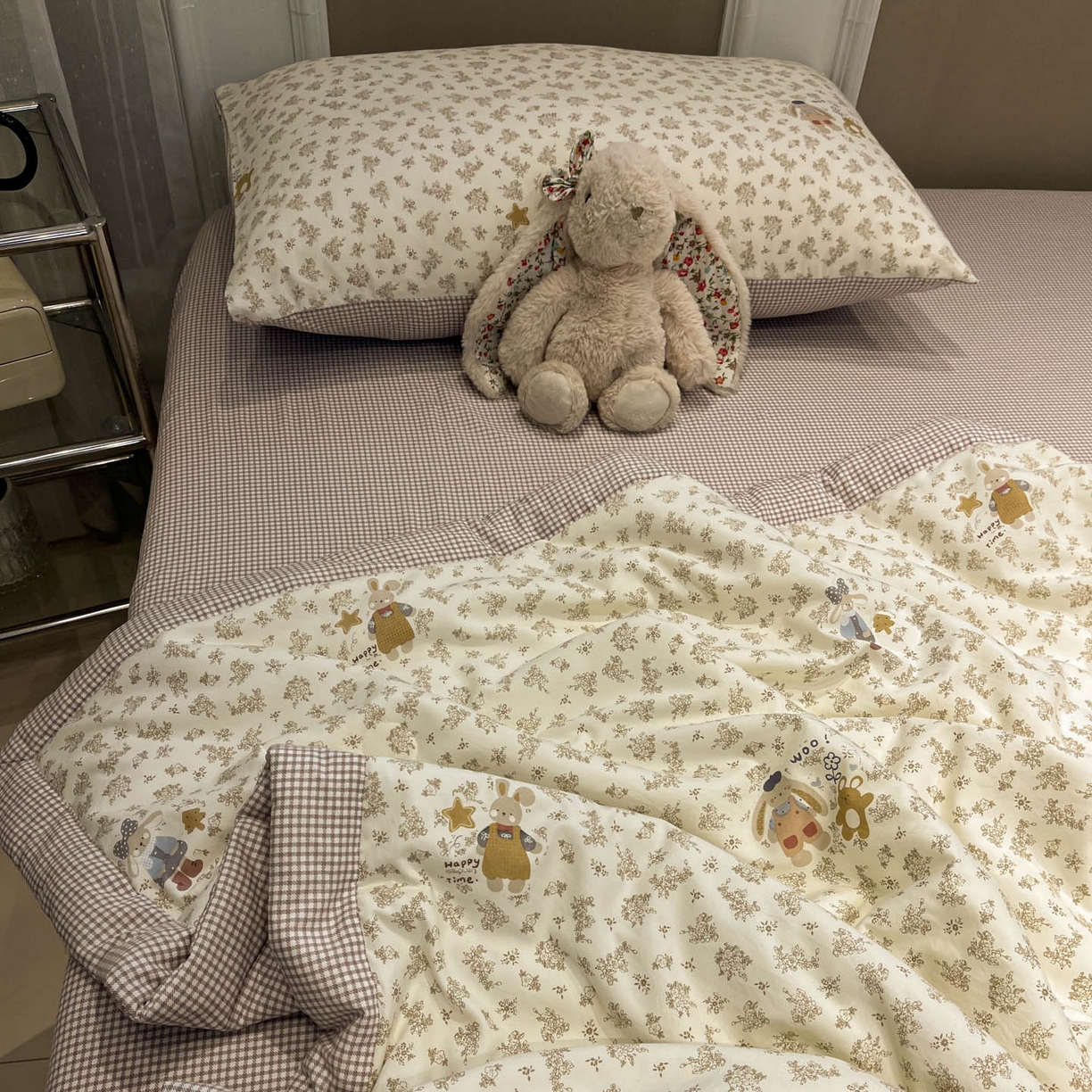 91家纺网 家纺一手货源 找家纺 一加一 2026新款雅棉活性印花大豆夏被四件套 夏凉被空调被 午后时光