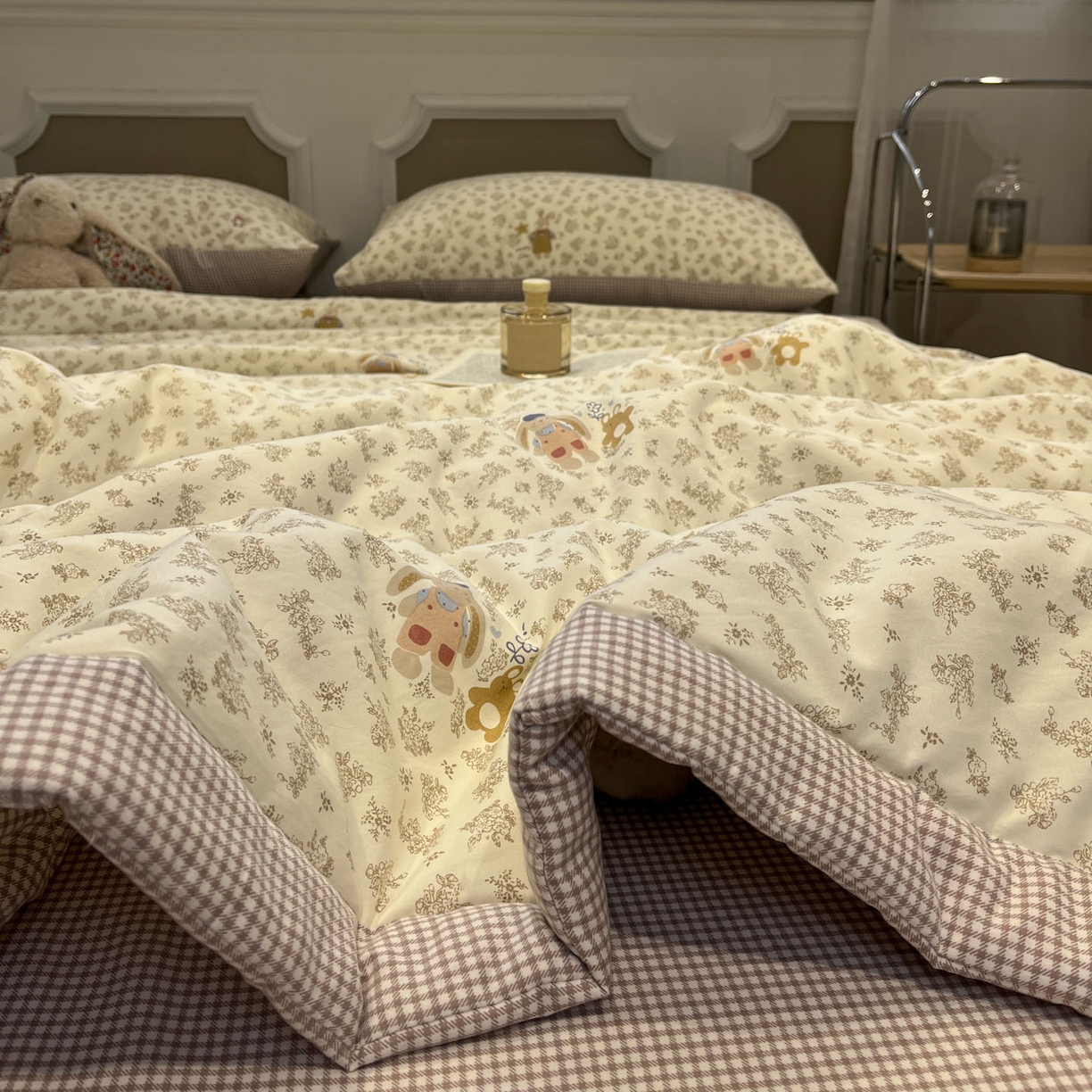 91家纺网 家纺一手货源 找家纺 一加一 2026新款雅棉活性印花大豆夏被四件套 夏凉被空调被 午后时光