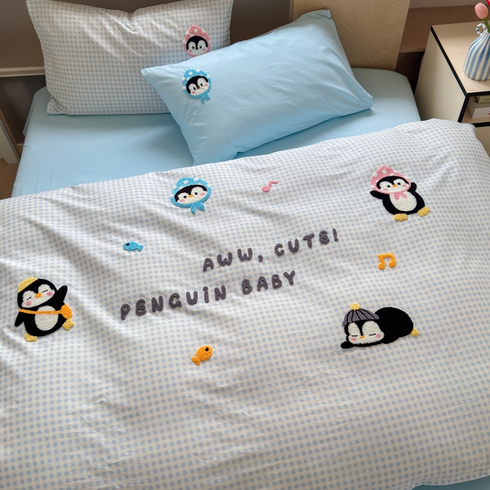 91家纺网 家纺一手货源 找家纺 如意朵 2026新款全棉小清新绣花四件套第一批 企鹅抱抱