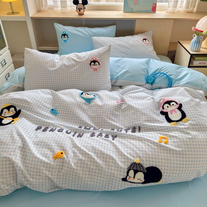 91家纺网 家纺一手货源 找家纺 如意朵 2026新款全棉小清新绣花四件套第一批 企鹅抱抱