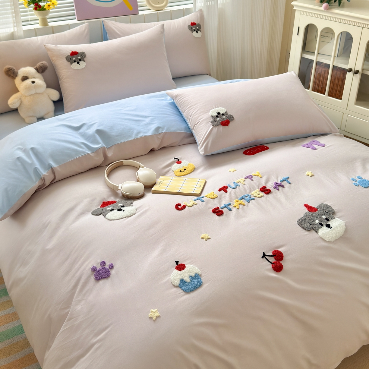 91家纺网 家纺一手货源 找家纺 如意朵 2026新款全棉小清新绣花四件套第一批 软萌小狗